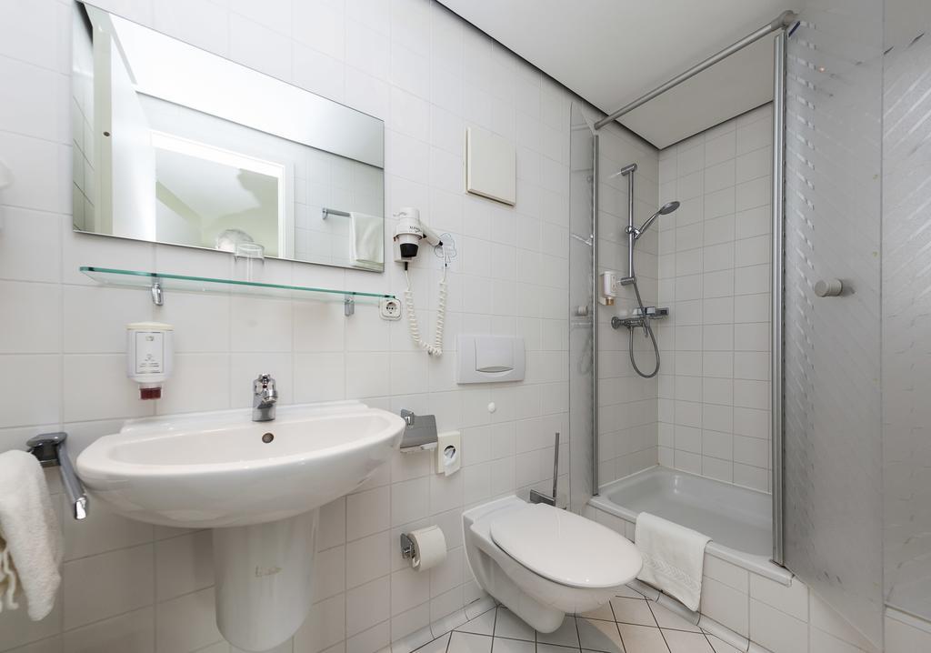 Akademie Hotel Pankow Berlin Oda fotoğraf